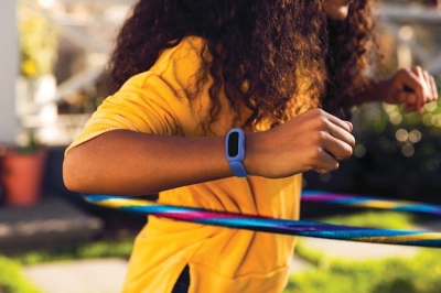 ¿Buscas un regalo divertido y que cuide de los más pequeños del hogar? Fitbit tiene la solución para que los sorprendas este Día de Reyes