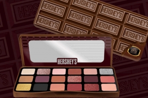 Hershey&#039;s y Republic Cosmetics unen dulzura y belleza con su nueva línea de maquillaje y accesorios