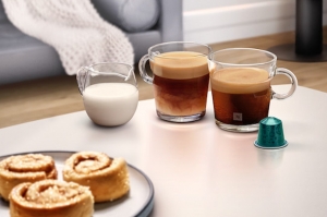 Descubre las tradiciones de café con la nueva gama de lungos de Nespresso hecha de 80% aluminio reciclado