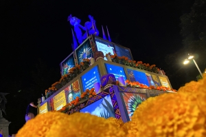 Masudi celebra el Día de Muertos con una gran ofrenda