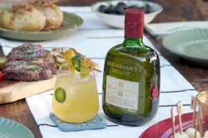 Descubre cómo armar la parrillada perfecta con Buchanan’s Deluxe de la mano de expertos