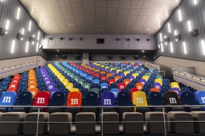 ¡M&amp;M’S estrena su propia sala de cine para iluminar la temporada decembrina!