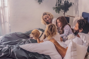 Tips para comprar un colchón ideal, según experta del sueño