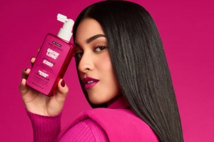 Grow Long Anti-Frizz: el nuevo secreto de Marc Anthony para un liso impecable