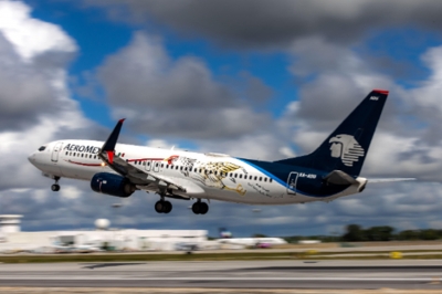 Aeroméxico y el Museo Tamayo transforman avión en una obra de arte